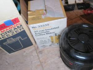 lot 203 image: Food dehydrator, Westbend 30 cup in...