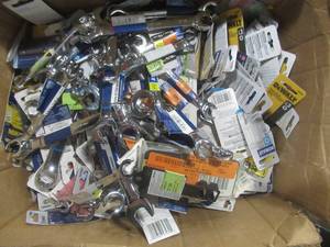 lot 825 image: WHOLESALE BINS OF SOCKETS, WRENCHES, & OTHER MISC. TOOLS (SEE PHOTOS)