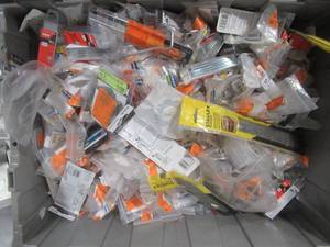 lot 840 image: WHOLESALE BINS OF TOOLS, WRENCHES, SOCKETS & OTHER MISC. ITEMS (SEE PHOTOS)