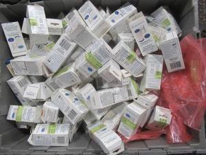 lot 842 image: WHOLESALE BINS OF WATER FILTERS (SEE PHOTOS)