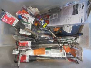 lot 874 image: WHOLESALE BIN OF DRILL BITS & OTHER MISC. ITEMS (SEE PHOTOS)