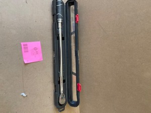 Husky 50 ft. lbs. to 250 ft. lbs. 12 in. Drive Torque Wrench