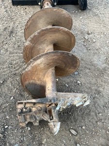 CAT A26B Skid-Loader Auger