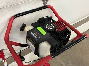 Earthquake Dually 52cc Gas-Powered Earth Auger