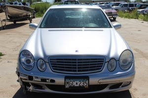 2005 Mercedes-Benz E-Class E 320 4MATIC - 2 Owners -