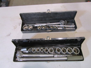 lot 210 image: 12 Socket Sets
