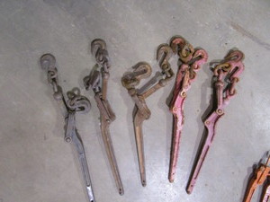 lot 265 image: (5) Chain Binders