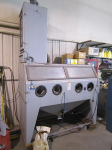 lot 11 image: Skat Blast Blasting Cabinet 75x35x60