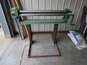 lot 1 image: Grizzly 50 Roller