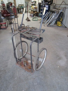 lot 5 image: Harris Torch Set & Cart