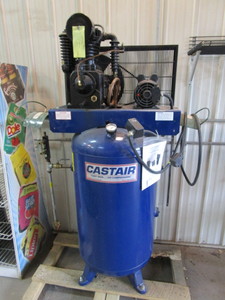 lot 27 image: CastAir 80 gal Air Compressor