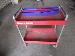 lot 40 image: Snap On Tool Cart wTrays
