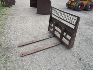lot 46 image: Skid Steer Pallet Forks