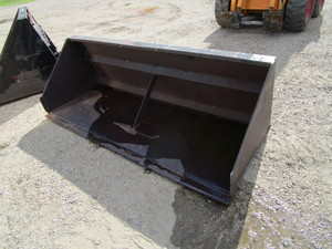 lot 48 image: Skid Steer 7 12 Snow Bucket