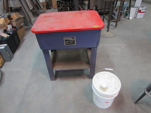 lot 61 image: Parts Washer