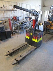 lot 64 image: Combination Electric Pallet JackCherry PickerEngine Stand