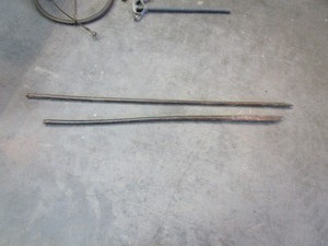 lot 301 image: Leverage Bars