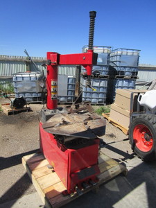 lot 20-B image: Tire Machine