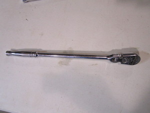 lot 83 image: Snap On 12 Ratchet