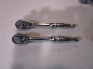lot 86 image: Snap On 38 Ratchets