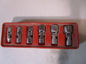 lot 100 image: Snap On 14 Wobble Sockets 14 - 916