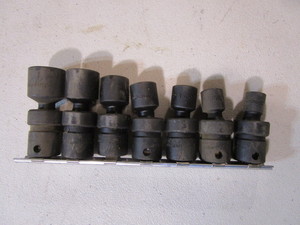 lot 106 image: Snap On 38 Impact Wobble Sockets 38 - 34