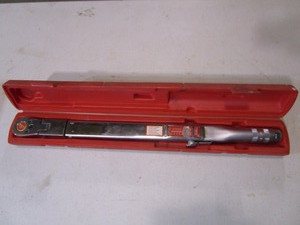lot 131 image: Snap On 12 Torque Wrench
