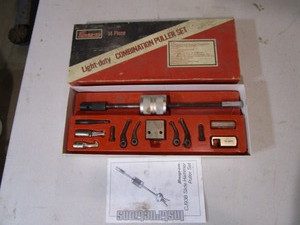 lot 134 image: Snap On Slide HammerPuller Set
