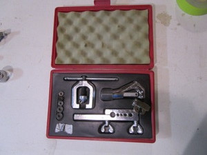 lot 135 image: Snap On Flaring Kit