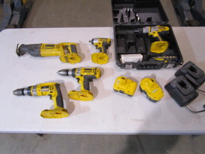 lot 149 image: DeWalt 18v Tools Batteries & Chargers