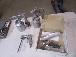 lot 185 image: Paint & Adhesive Guns