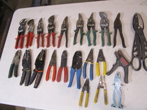 lot 205 image: Tin Snips & Wiring Tools