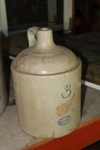 lot 48 image: Red Wing #3 Ceramic Jug