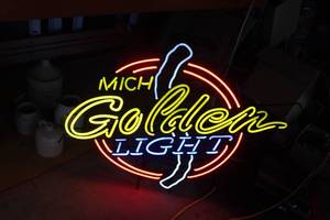 lot 27 image: Mich Golden Light Beer Neon Light