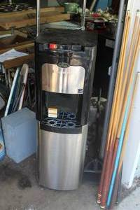 lot 55 image: Viva Water Dispenser