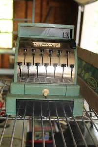 lot 67 image: Vintage Tom Thumb Cash Register