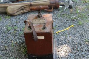 lot 183 image: Vintage Pull-Up Blasting Machine