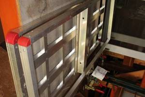 lot 232 image: Aluminum Vehicle Luggage Rack