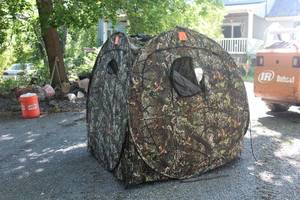 lot 255 image: 60 Turkey Hunting Blind