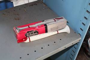 lot 257 image: Flutophone Flute (in box)