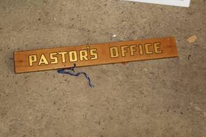 lot 269 image: Pastors Office Wooden Sign