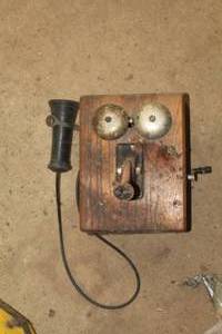 lot 271 image: Vintage Wooden Hand-Crank Telephone