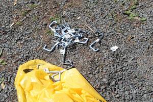 lot 318 image: Lot of (15) Crawford RH26 Hanging Hooks