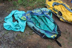 lot 19 image: In Gear Towables Bermuda Triangle Towable Innertube for Boat-Water Sports