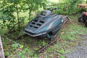 lot 11 image: Polaris Snowmobile