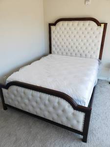Queen Size Tufted Bedframe by Universal Furniture
