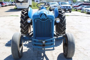 lot 9 image: Fordson Tractor