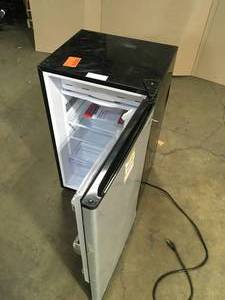 Magic Chef 3.3 cu. ft. Mini Fridge in Stainless Look, Customer Returns - Review all pictures