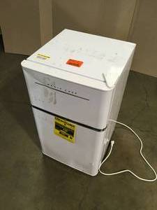 Magic Chef Retro 3.2 Cu. Ft. 2 Door Mini Fridge in White, Customer Returns May Be Missing Pcs Review all pictures