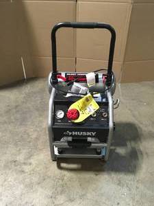 Husky 4.5 Gal Silent Air Compressor, Customer Return - Review all pictures